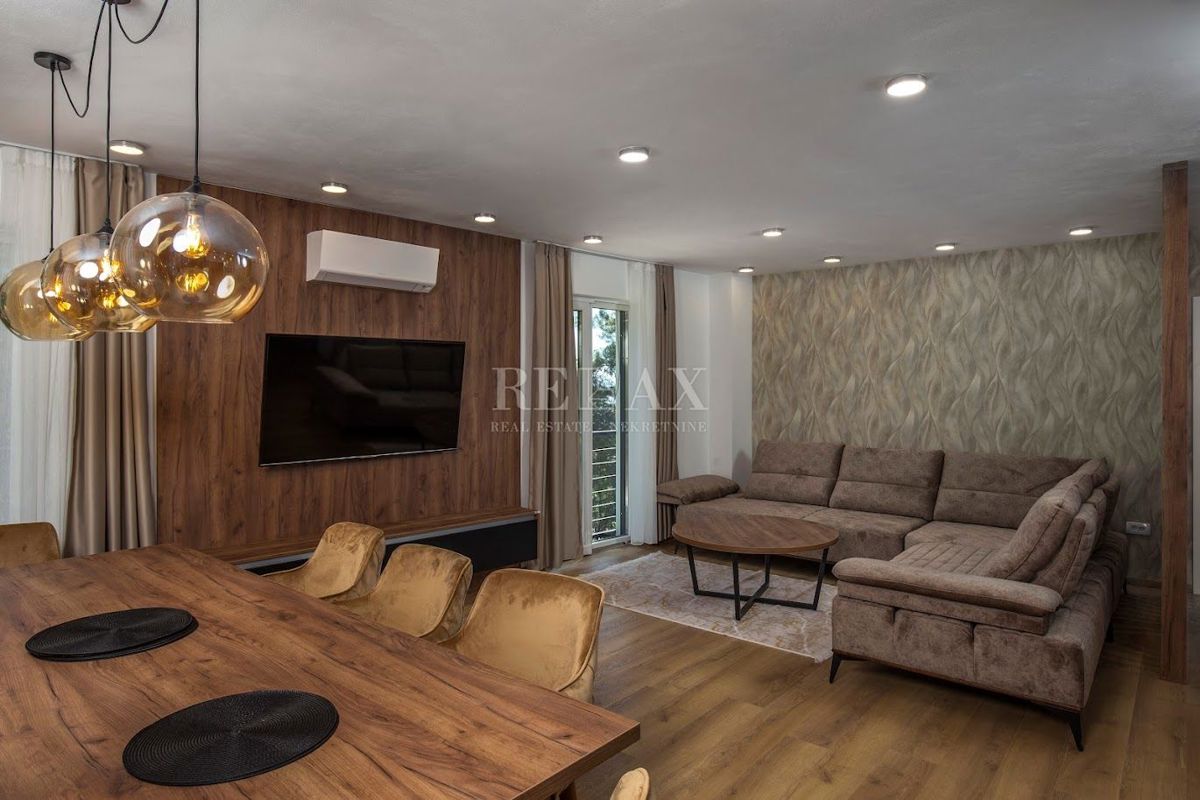 MOŠĆENIČKA DRAGA - Villa esclusiva con benessere e vista mare