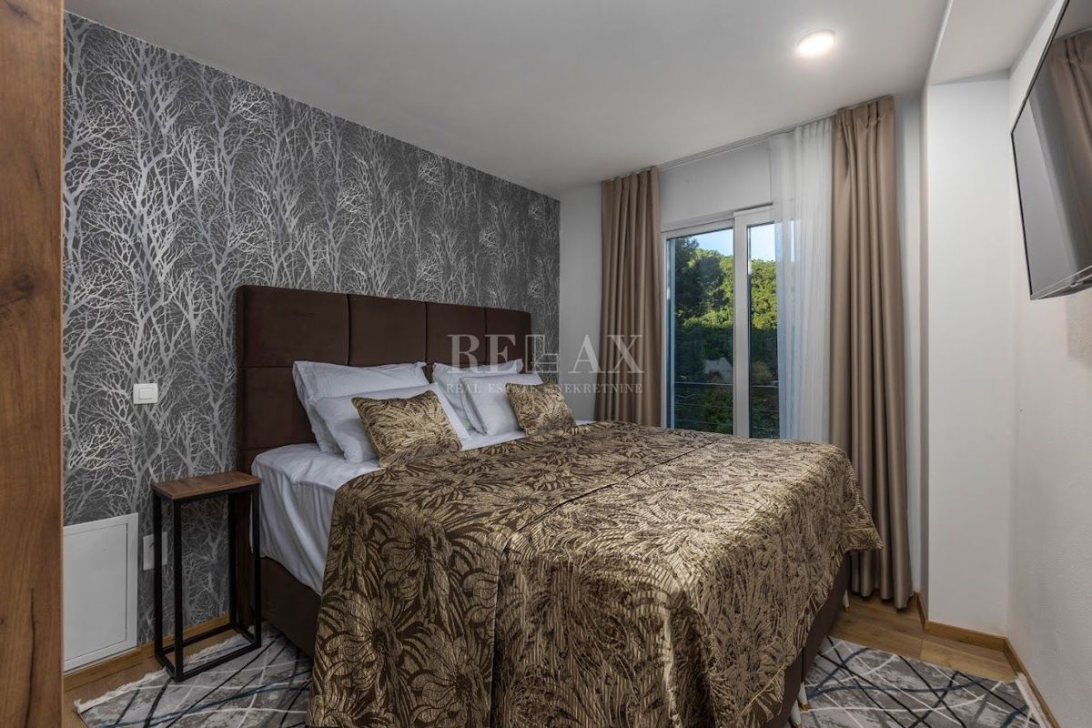 MOŠĆENIČKA DRAGA - Villa esclusiva con benessere e vista mare