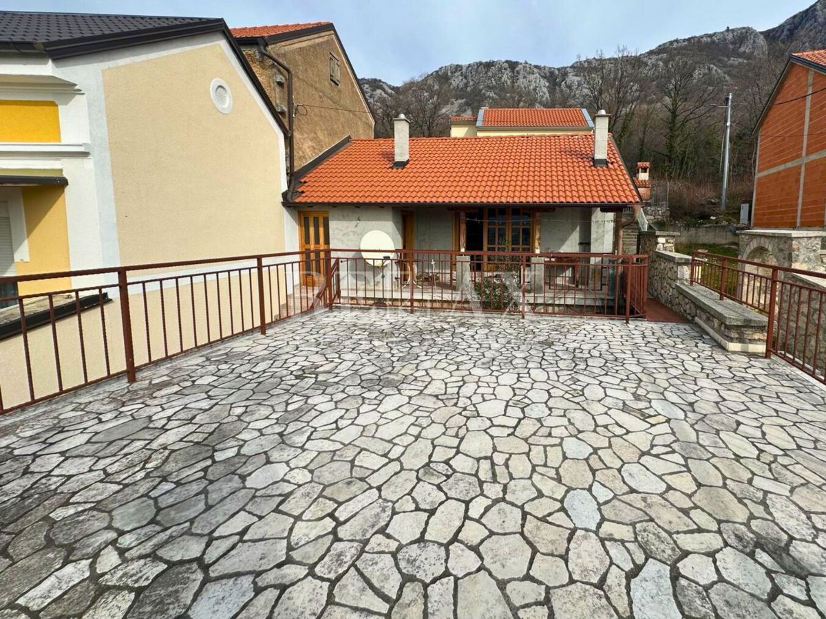 Tribalj - Casa bifamiliare ristrutturata