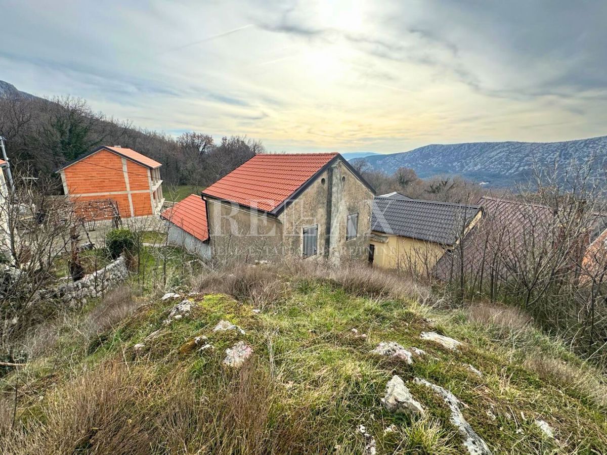 Tribalj - Casa bifamiliare ristrutturata