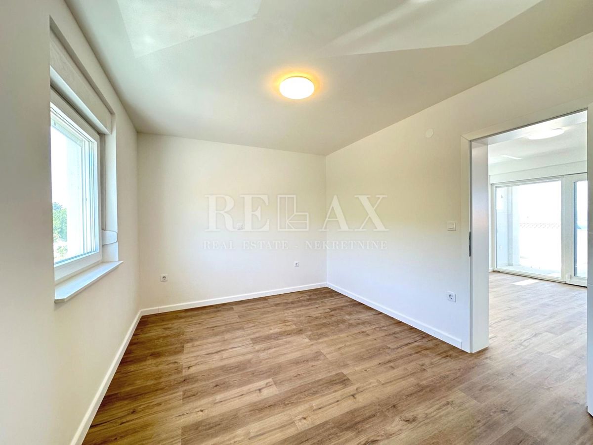 CRIKVENICA- Ampio trilocale in nuova palazzina