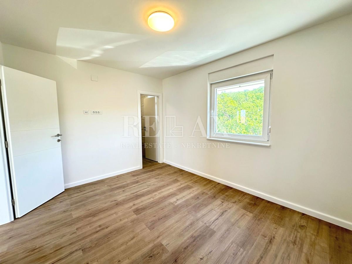 CRIKVENICA- Ampio trilocale in nuova palazzina