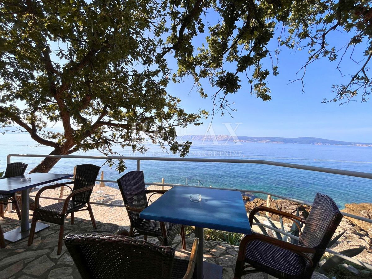 Novi Vinodolski - ristorante in prima fila sul mare