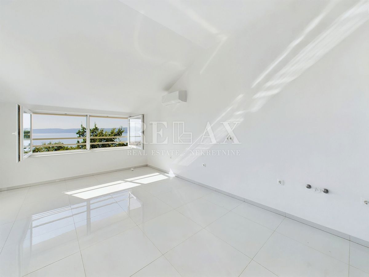 Crikvenica - appartamento con balcone e vista mare