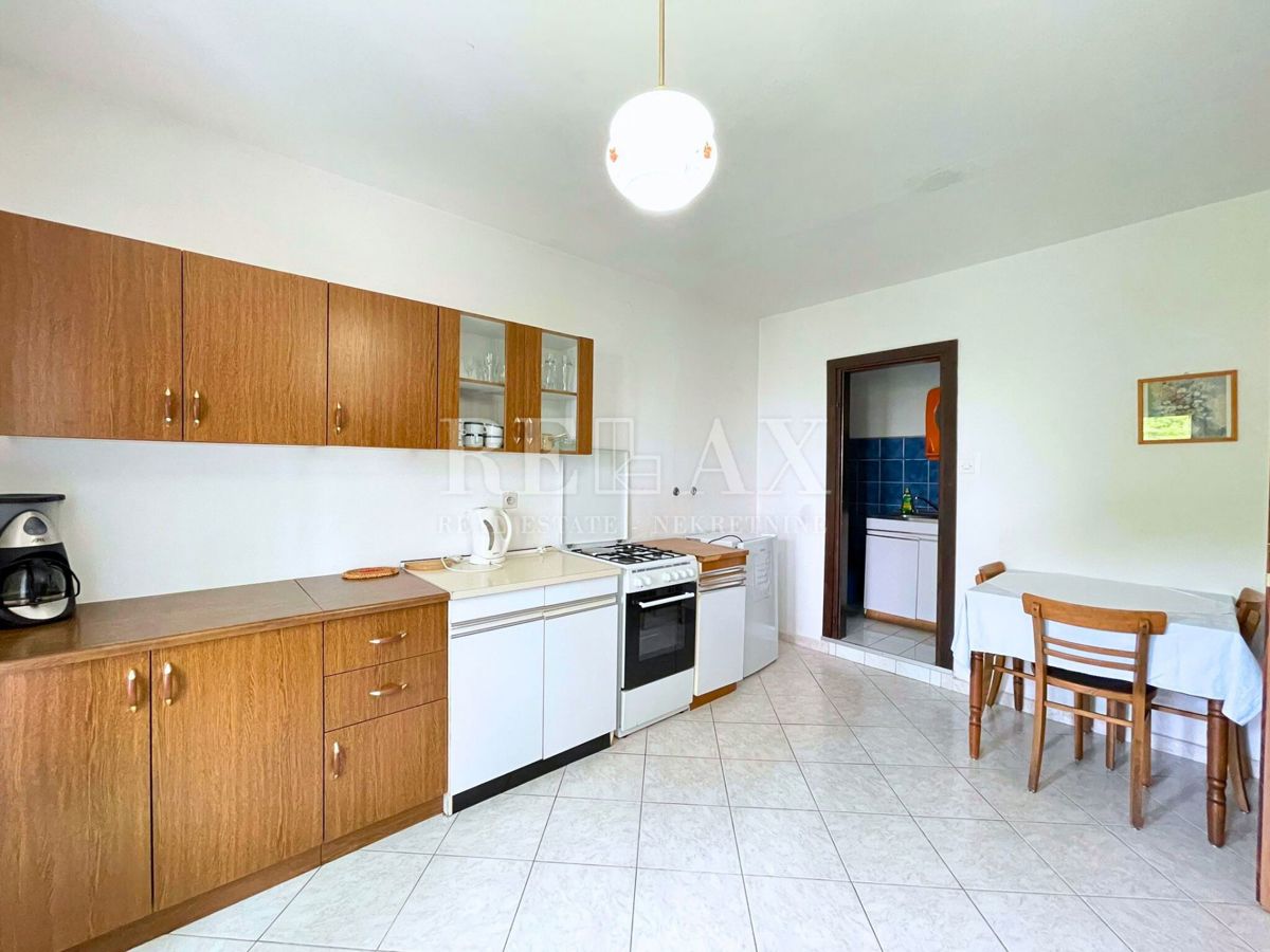 Crikvenica - spaziosa casa indipendente con potenziale