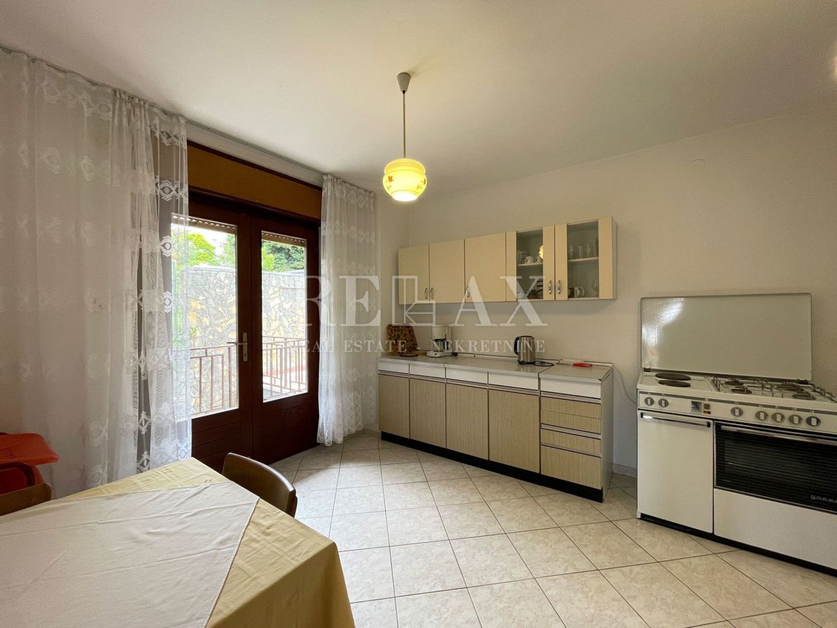 Crikvenica - spaziosa casa indipendente con potenziale