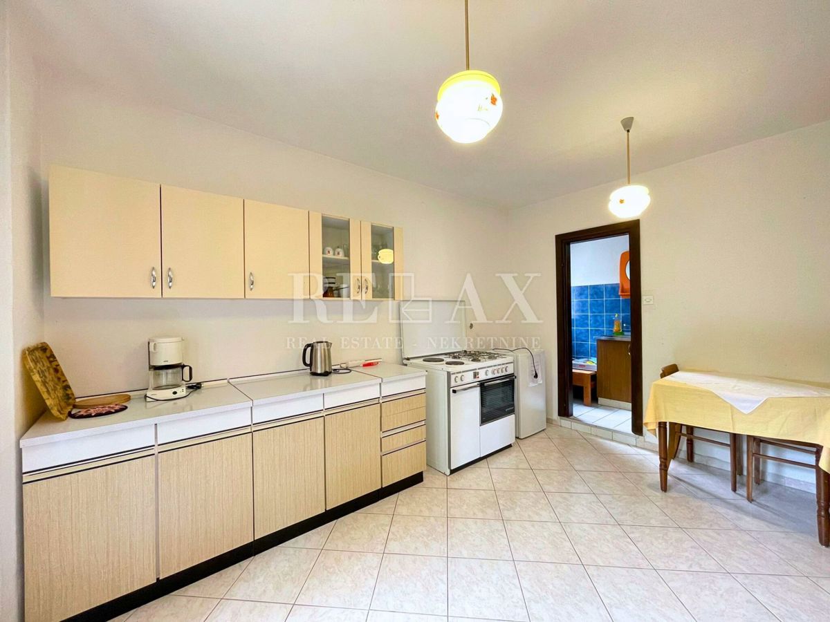 Crikvenica - spaziosa casa indipendente con potenziale