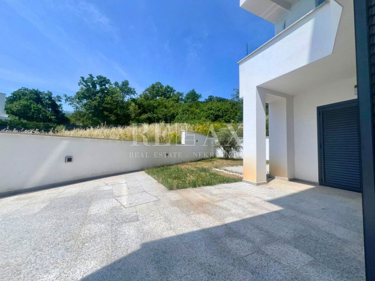 Opatija, Ičići - appartamento con ampio giardino