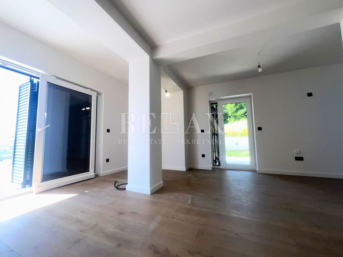 Opatija, Ičići - appartamento con ampio giardino