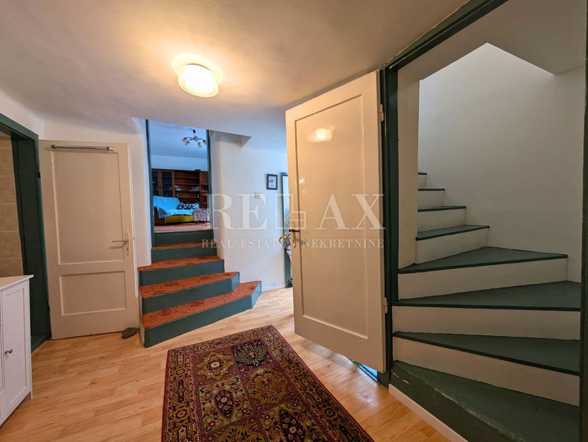 Senj - appartamento nel centro della città, a 30 m dal mare