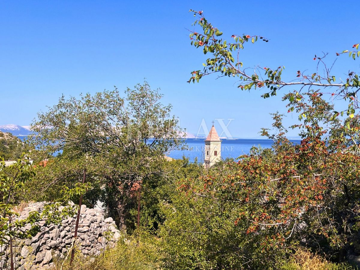 Sveti Juraj - terreno edificabile con progetto