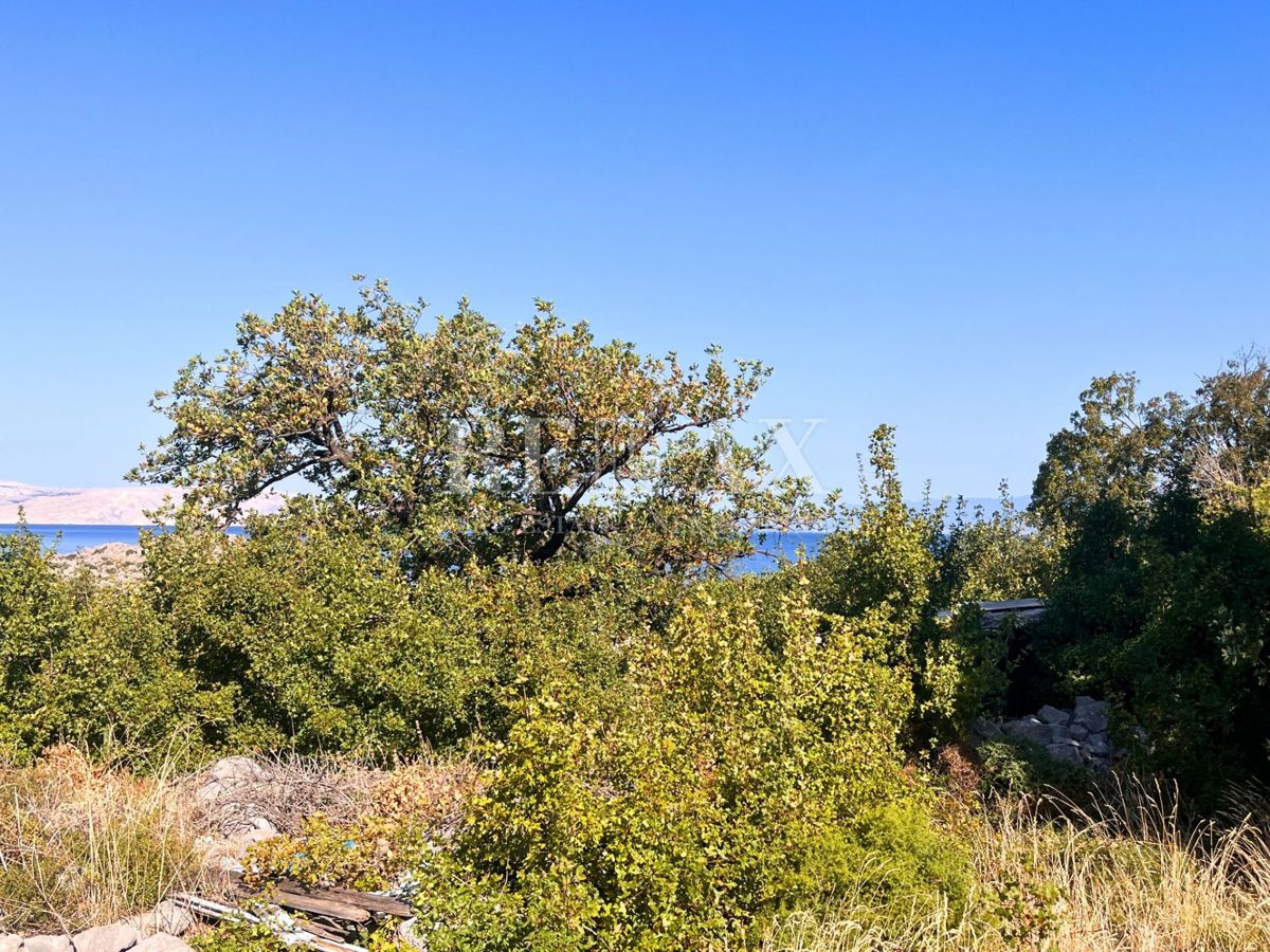 Sveti Juraj - terreno edificabile con progetto