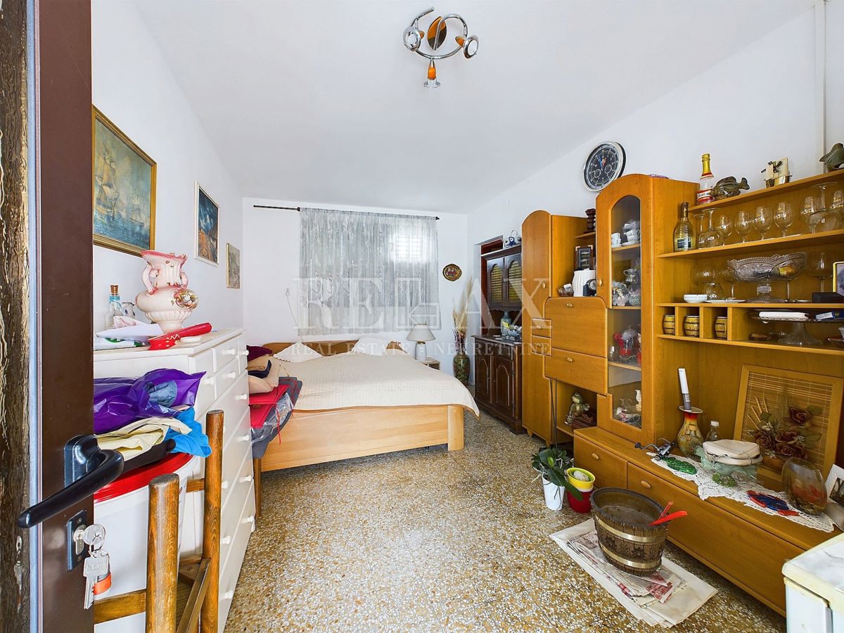 Selce – Piano con Giardino, Garage e Appartamento per Ospiti