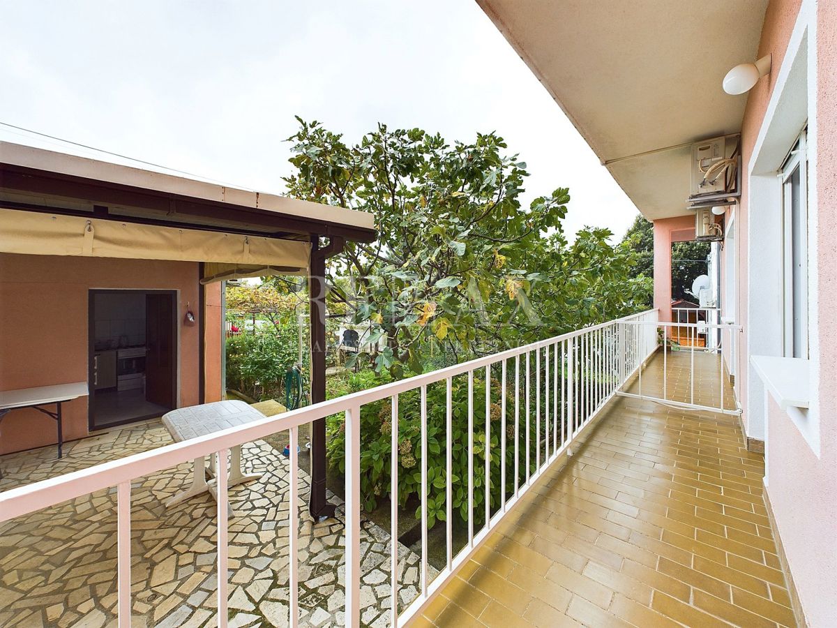 Selce – Piano con Giardino, Garage e Appartamento per Ospiti