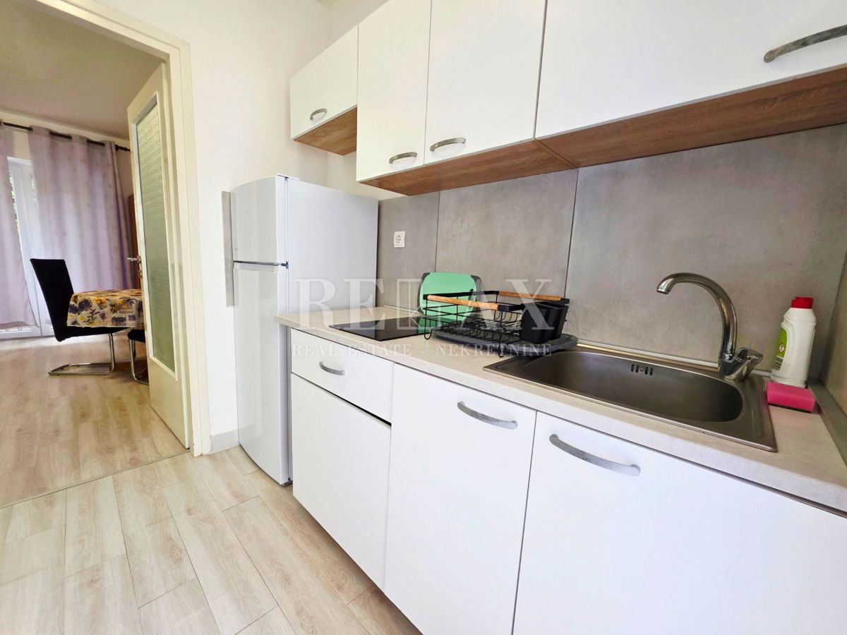 Kraljevica - spazioso monolocale a 50 m dalla spiaggia