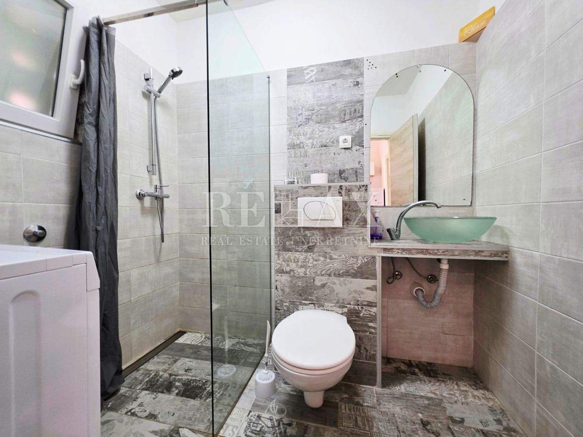 Kraljevica - spazioso monolocale a 50 m dalla spiaggia