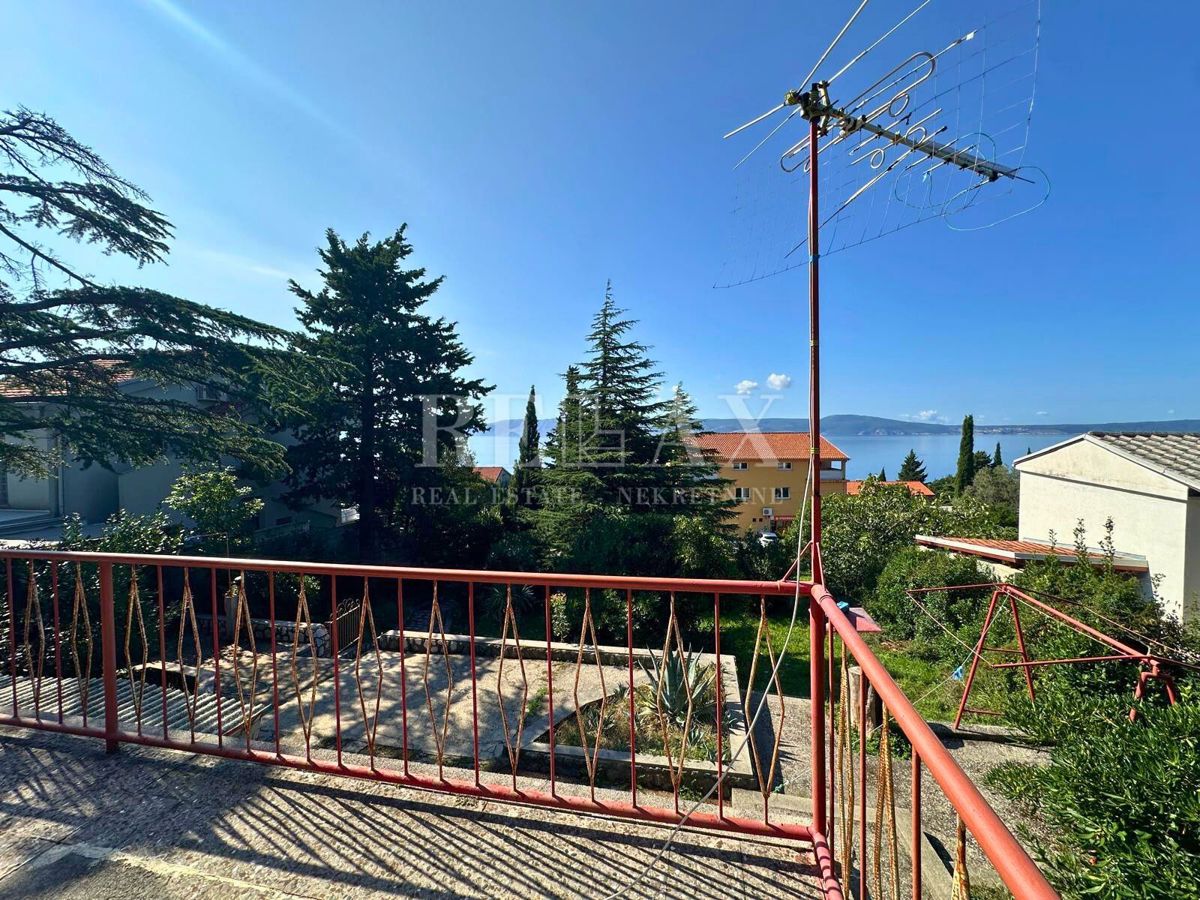 Novi Vinodolski - immobile in posizione privilegiata, seconda fila dal mare