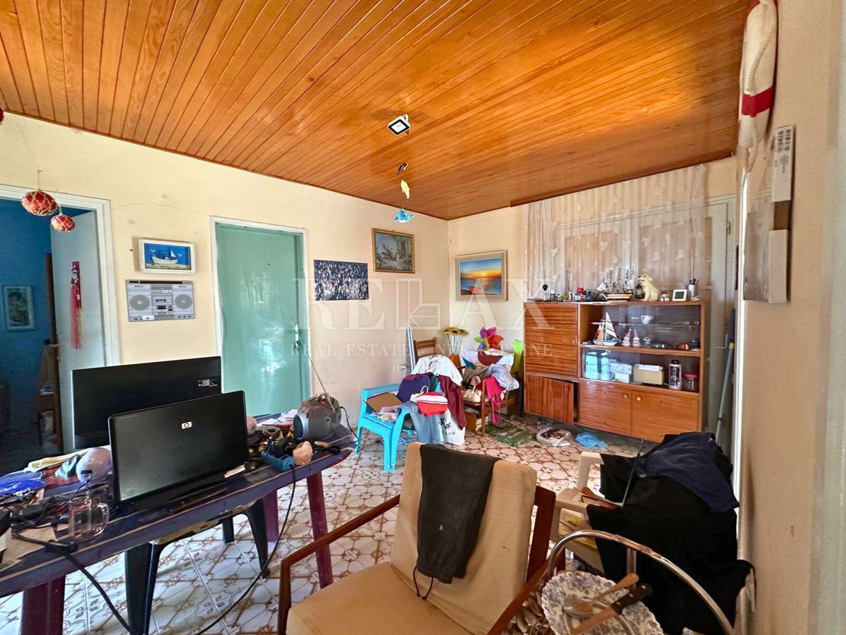 Novi Vinodolski - immobile in posizione privilegiata, seconda fila dal mare