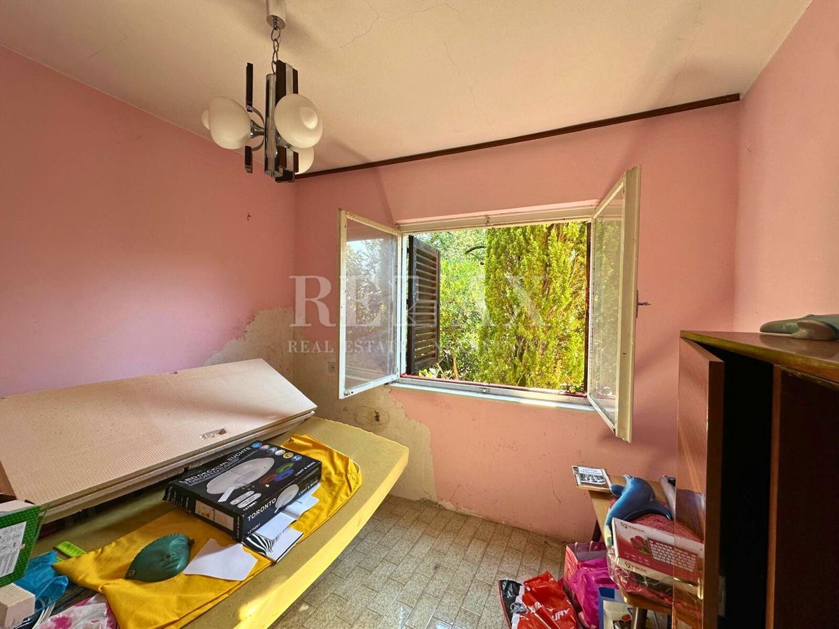 Novi Vinodolski - immobile in posizione privilegiata, seconda fila dal mare