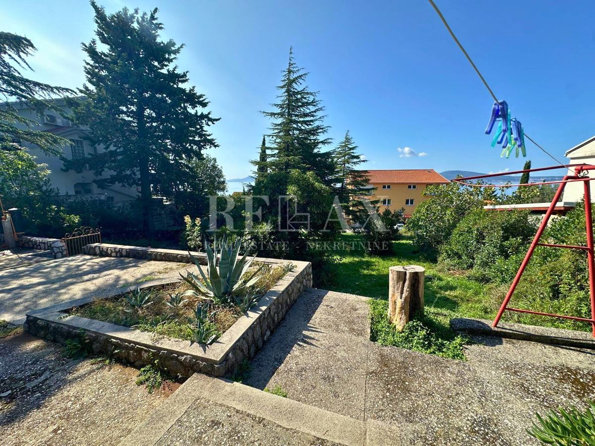 Novi Vinodolski - immobile in posizione privilegiata, seconda fila dal mare