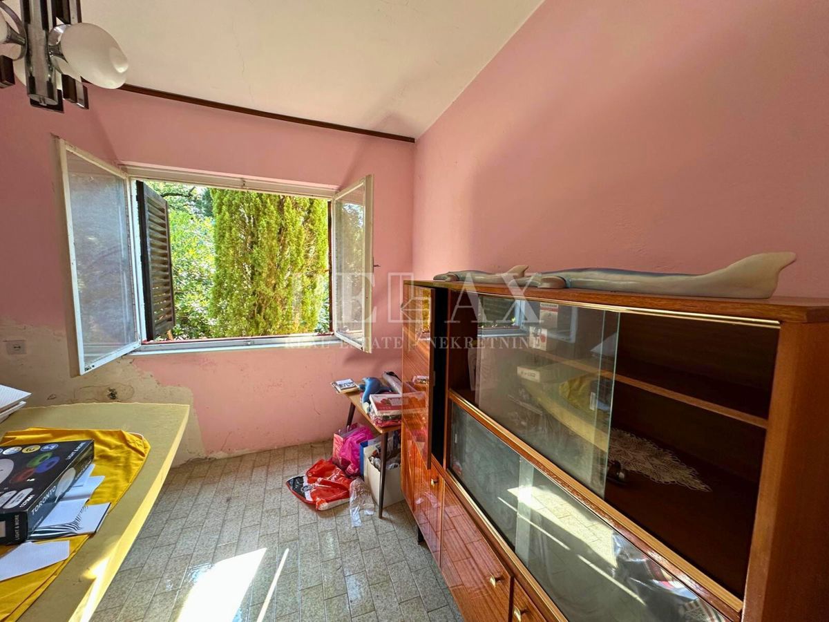 Novi Vinodolski - immobile in posizione privilegiata, seconda fila dal mare