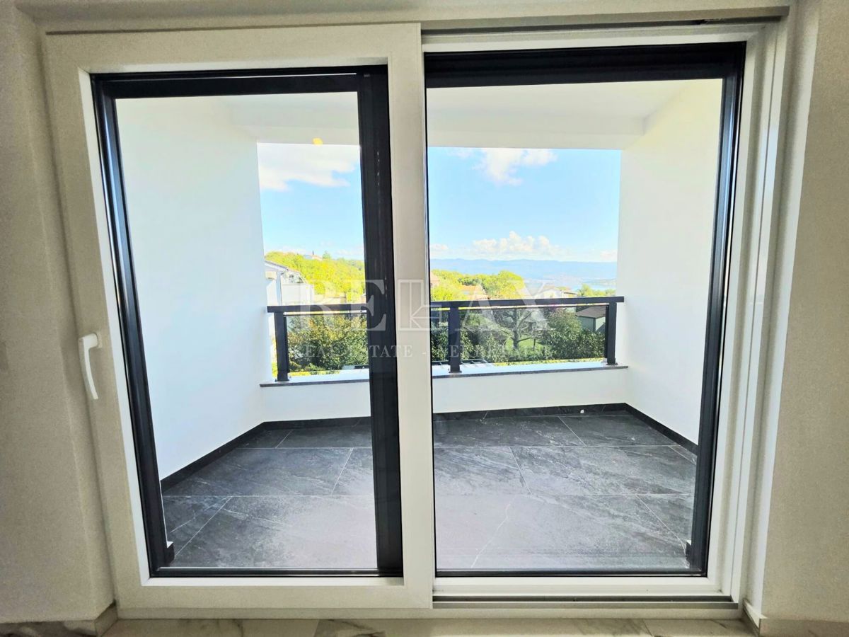 Isola di Krk, Čižići - appartamento in una nuova costruzione