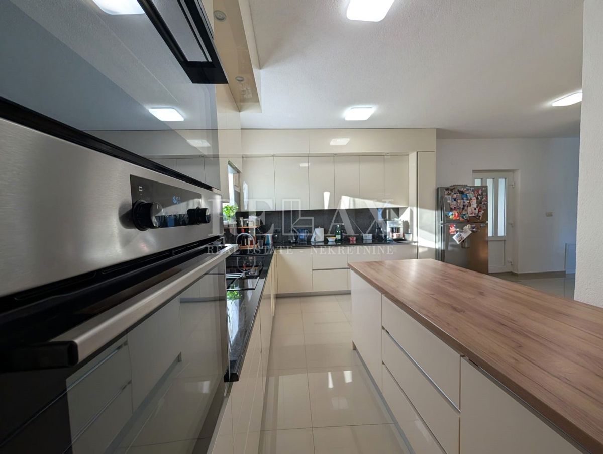 Rijeka, Zamet – Casa di Nuova Costruzione