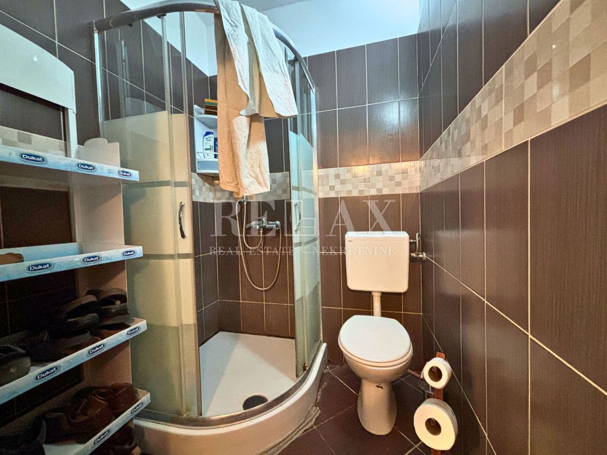 Rijeka, Mlaka - locale commerciale arredato con parte residenziale