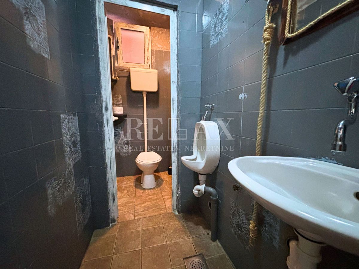 Rijeka, Mlaka - locale commerciale arredato con parte residenziale