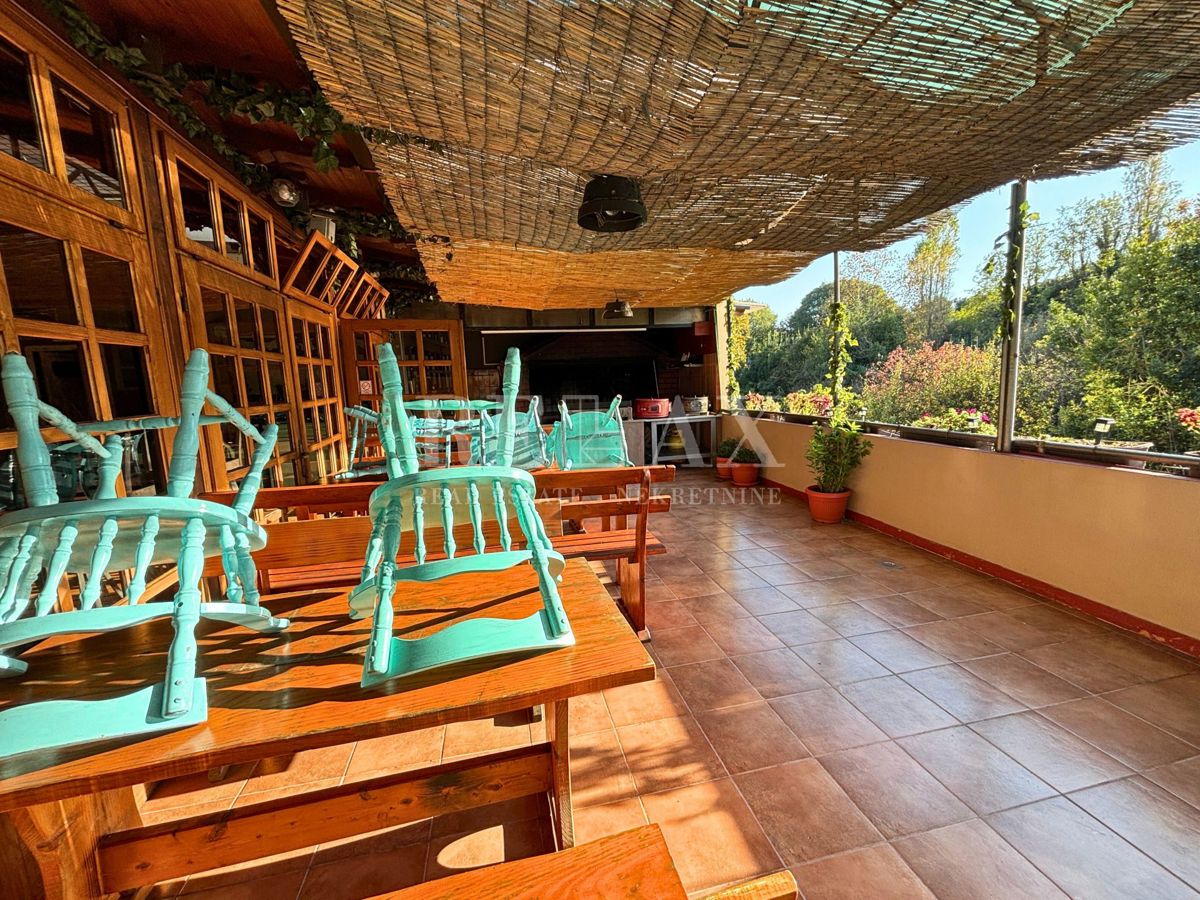 Rijeka, Mlaka - locale commerciale arredato con parte residenziale