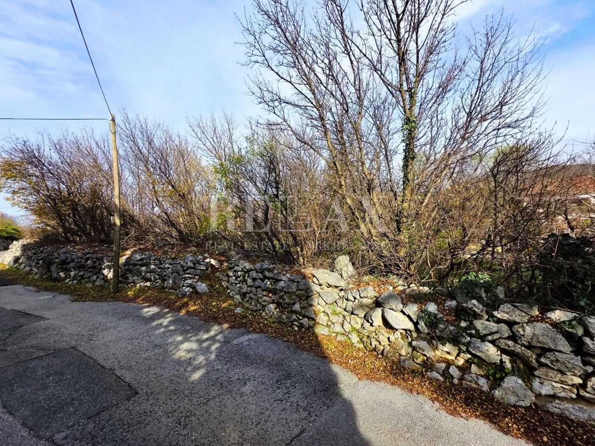 Hreljin - terreno edificabile con progetto preliminare