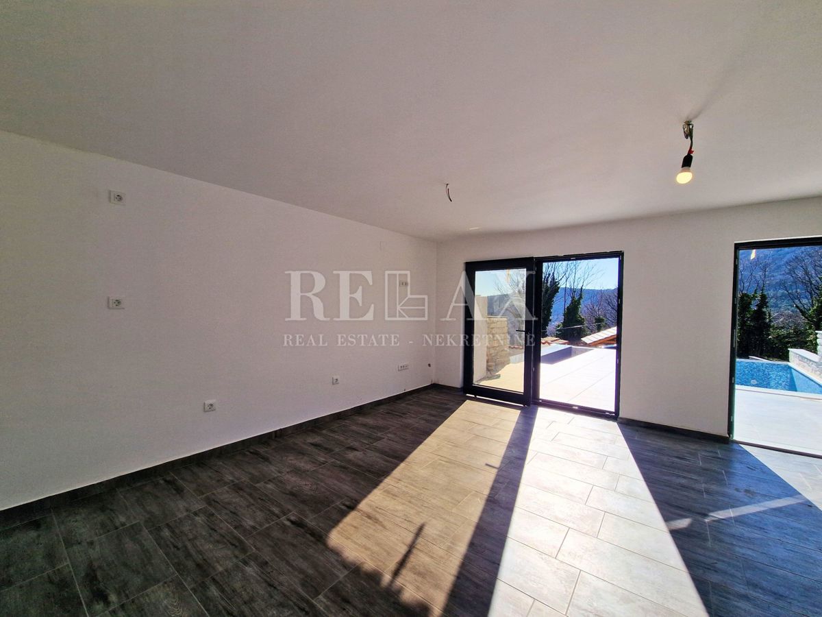 Bribir - casa in pietra con piscina e vista mare