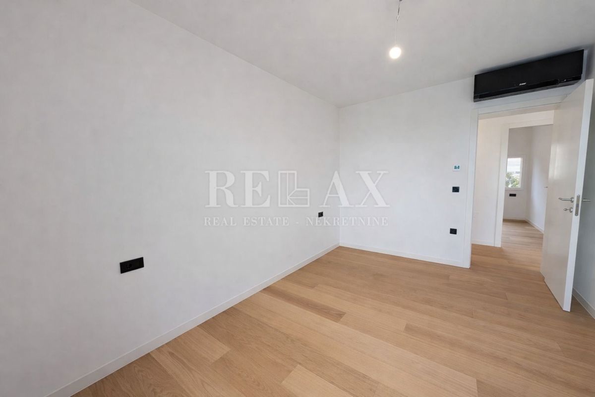 Rijeka, Kantrida - appartamento di lusso con 2 posti garage