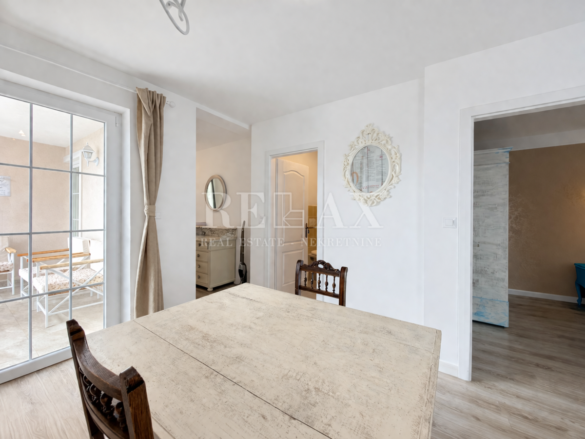 Crikvenica - appartamento con vista, seconda fila al mare