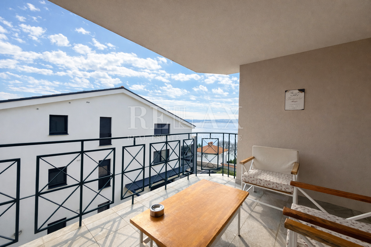Crikvenica - appartamento con vista, seconda fila al mare