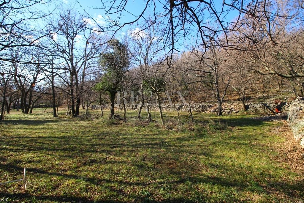 NOVI VINODOLSKI, POVILE - Terreno edificabile a 190 m dalla spiaggia