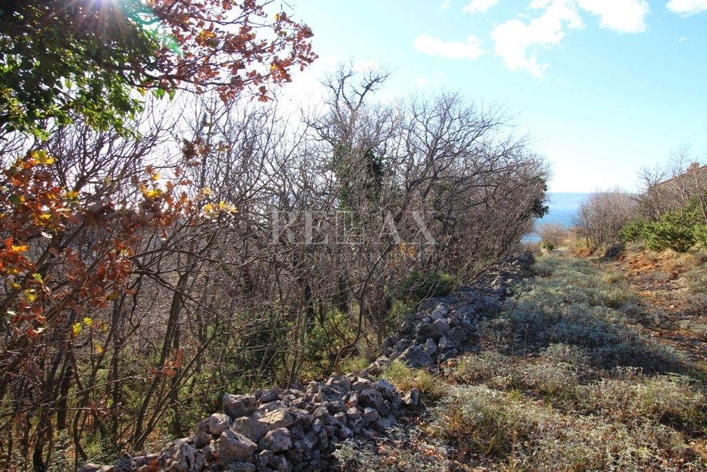 NOVI VINODOLSKI, POVILE - Terreno edificabile a 190 m dalla spiaggia