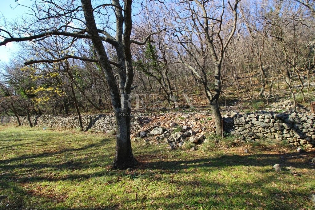 NOVI VINODOLSKI, POVILE - Terreno edificabile a 190 m dalla spiaggia