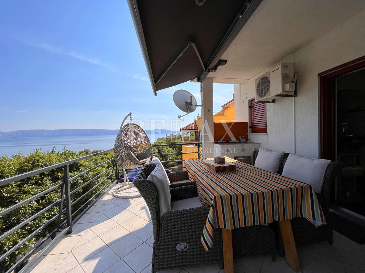 Novi Vinodolski, Povile - appartamento con garage a 160 m dalla spiaggia