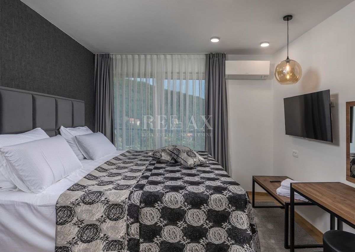 MOŠĆENIČKA DRAGA- Villa esclusiva con vista sul mare