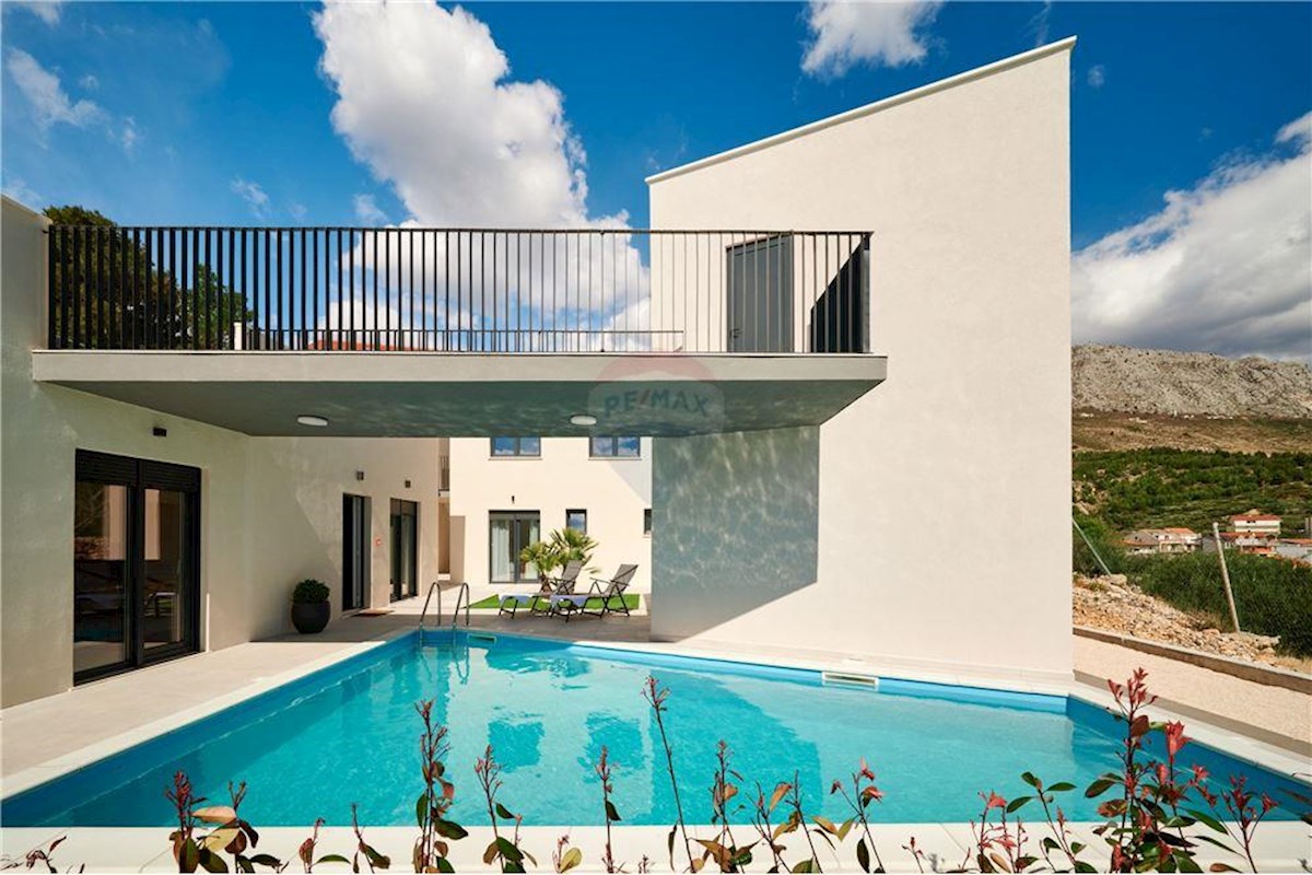 DUGI RAT, villa moderna con piscina e vista sul mare e sulle isole