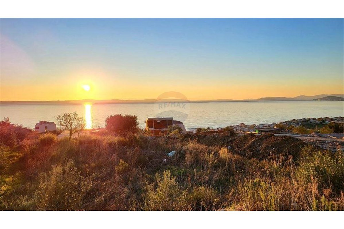 Podstrana, villa in costruzione con piscina e vista mare