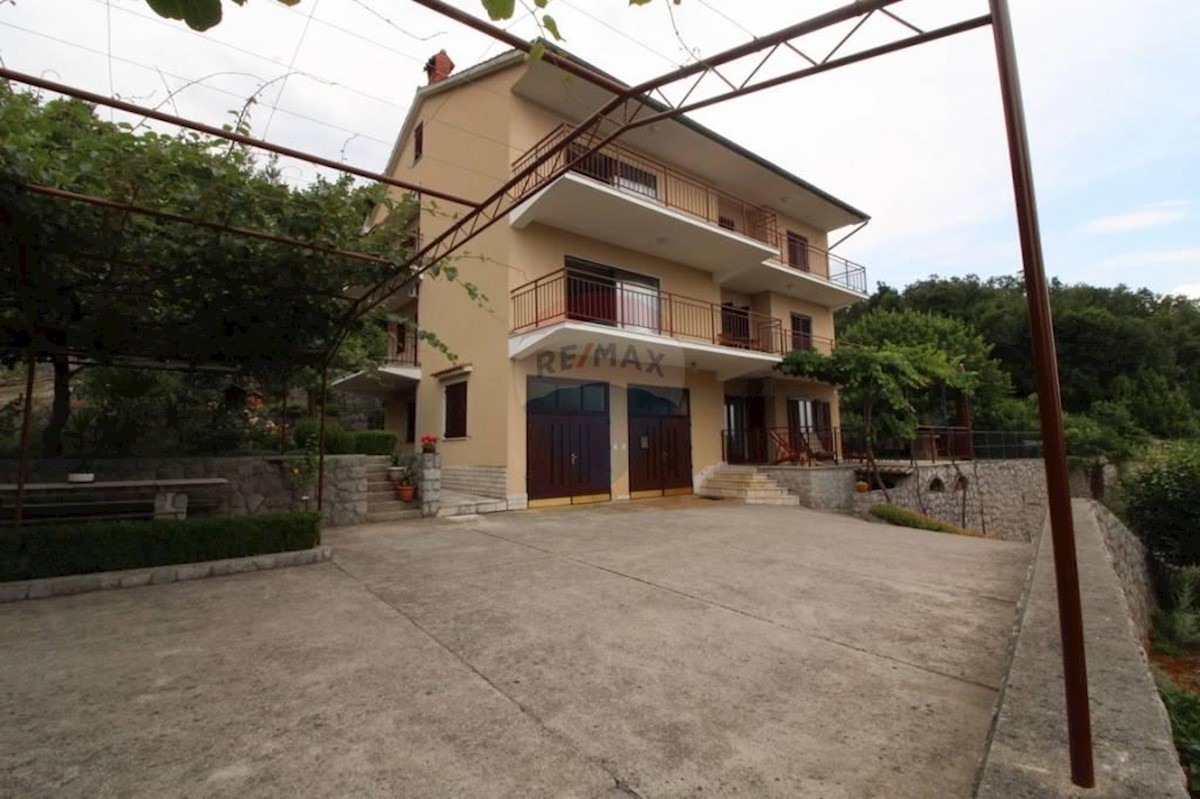 Villa Singola/Casa Vacanza Ičići, Opatija - Okolica, 459m2