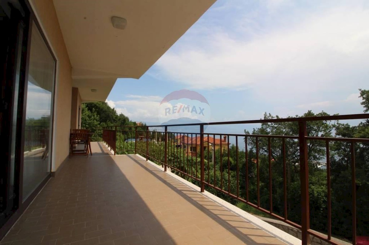 Villa Singola/Casa Vacanza Ičići, Opatija - Okolica, 459m2