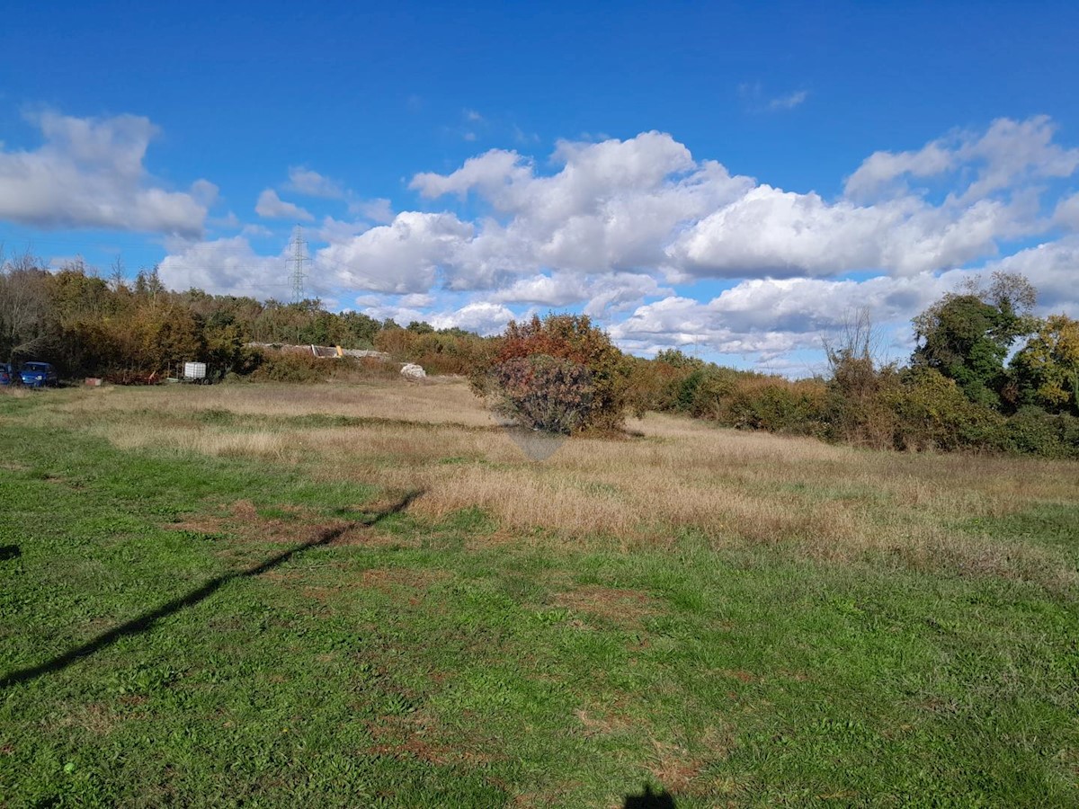 Terreno edificabile Filipana, Marčana, 1.508m2