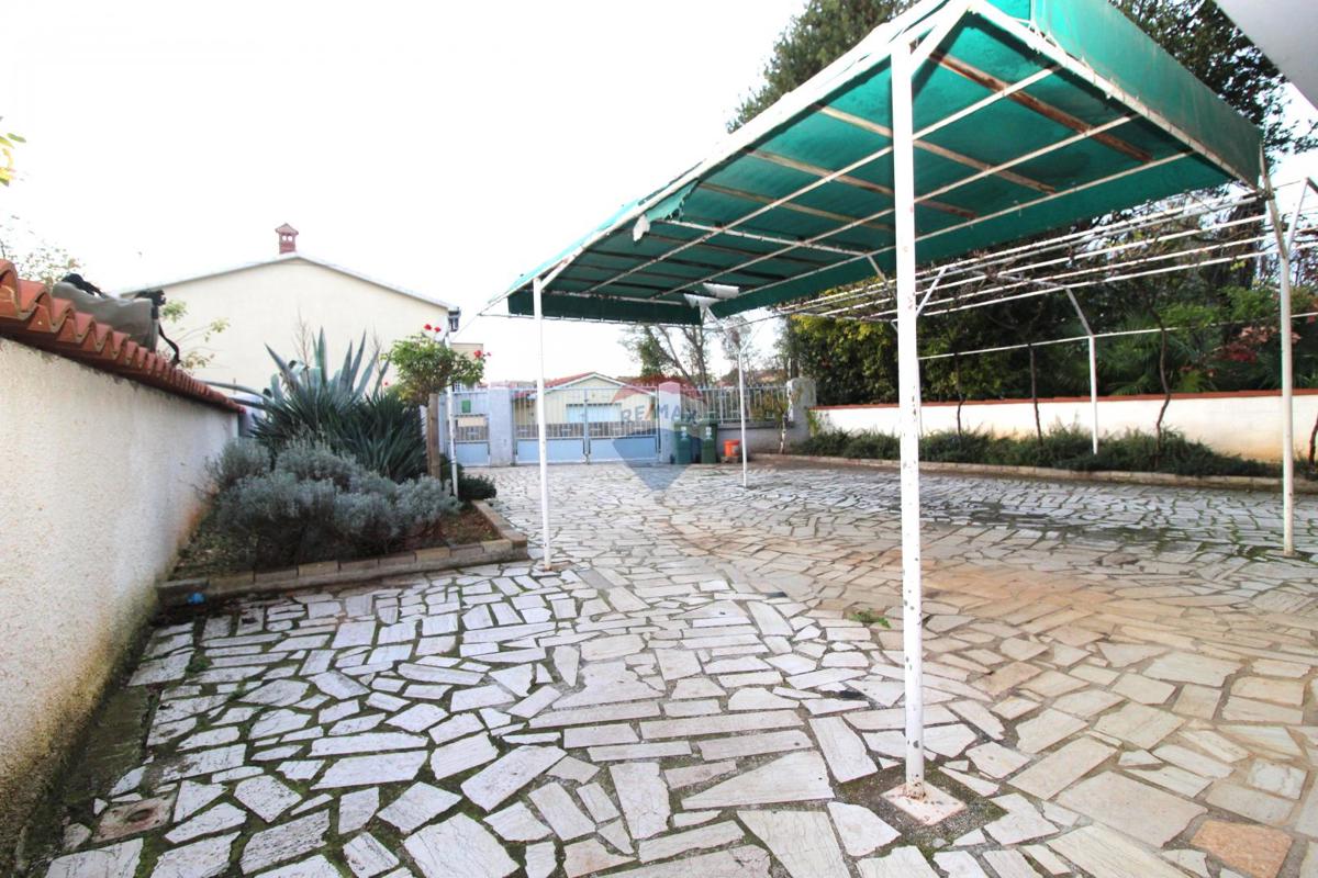 Pola, Kaštanjer – Appartamento 120 m², Balcone, Zona Tranquilla