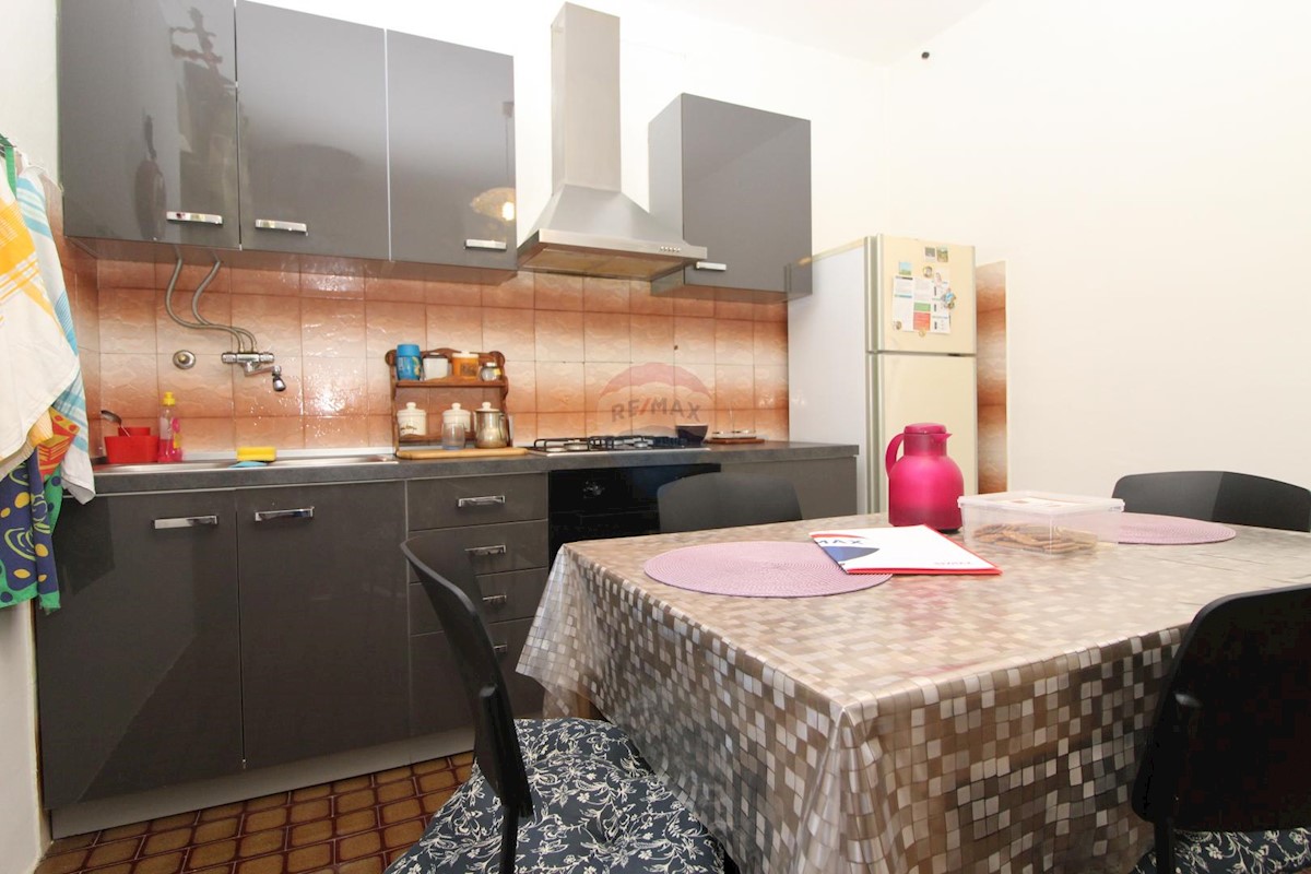 Appartamento Kaštanjer, Pula, 120,59m2