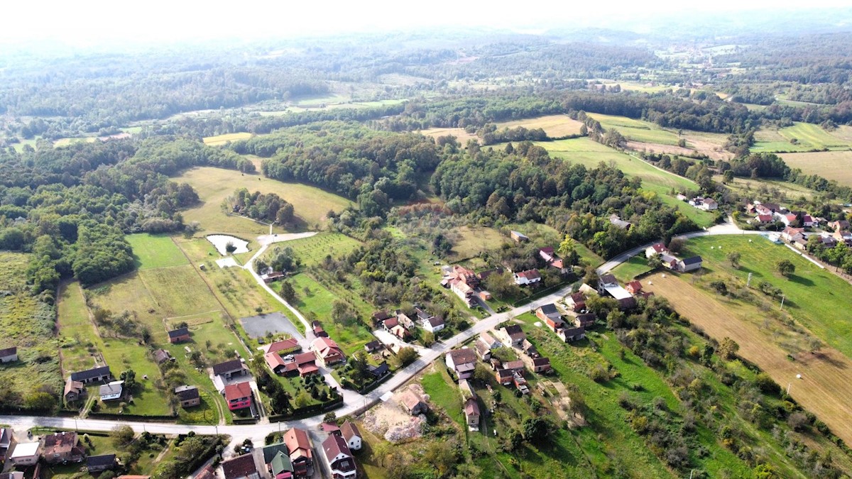 Gornje Komarevo, Sisak - Okolica, 610m2