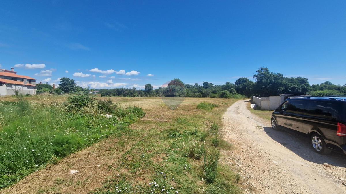 Terreno edificabile Šišan, Ližnjan, 1.699m2