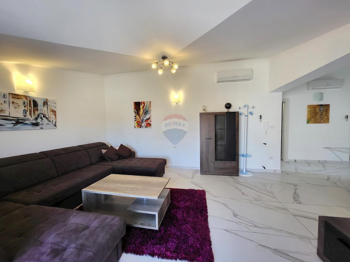 Casa Fažana, 495m2